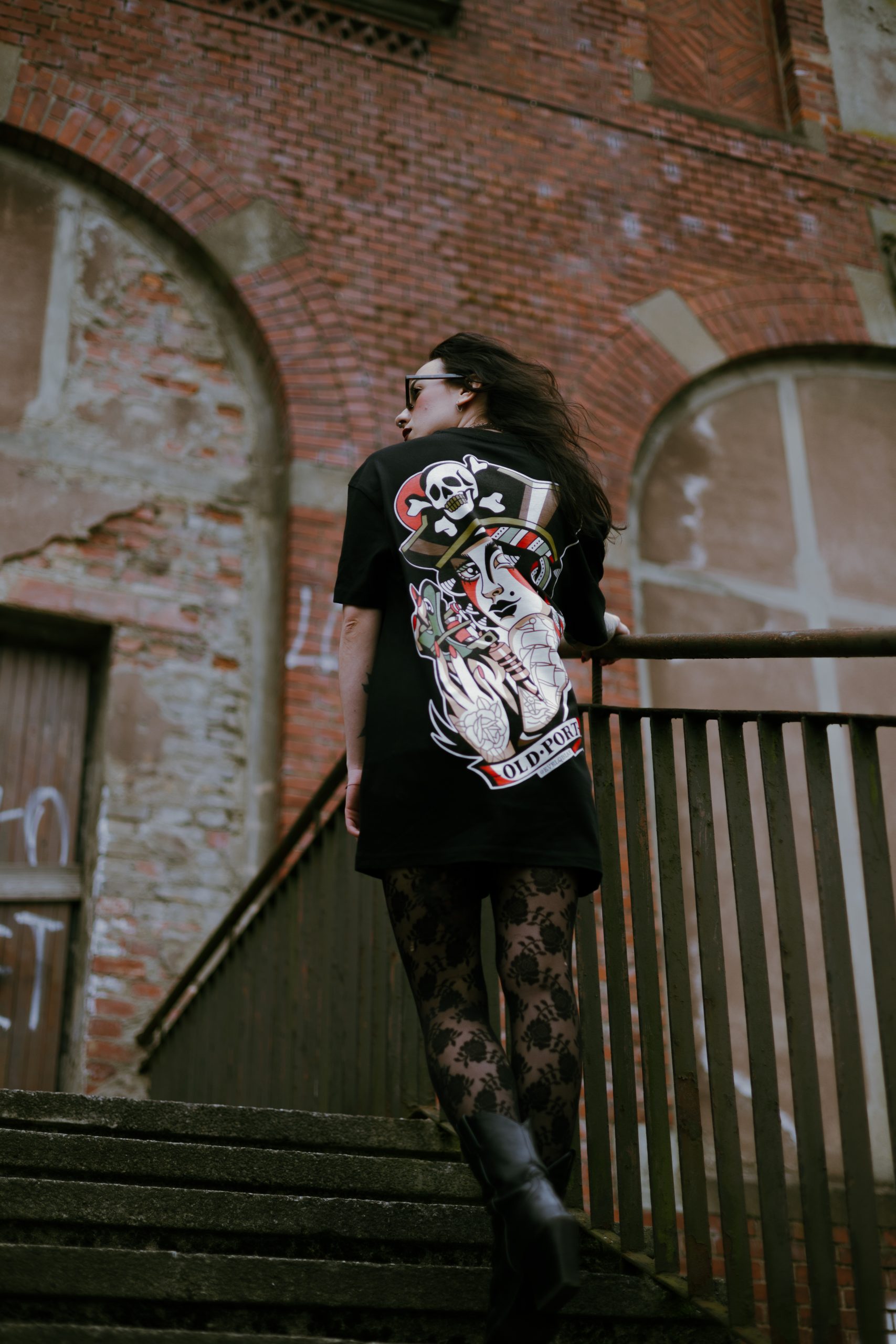 OLD PORT T-SHIRT 2025 - obrazek 3