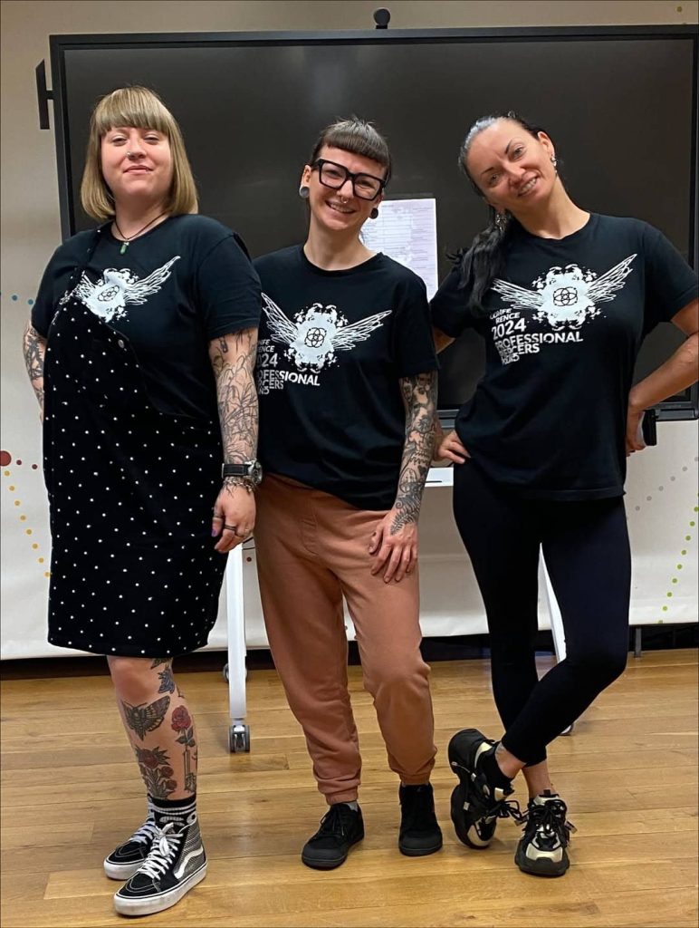 Trzy organizatorki Professional Piercers Poland Conference 2025 w Trójmieście
